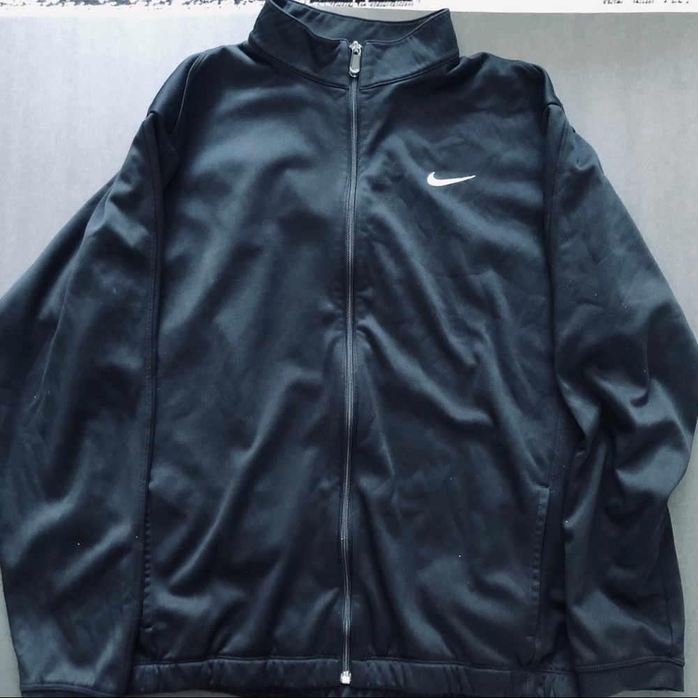 Men’s Nike Therma- fit sweater